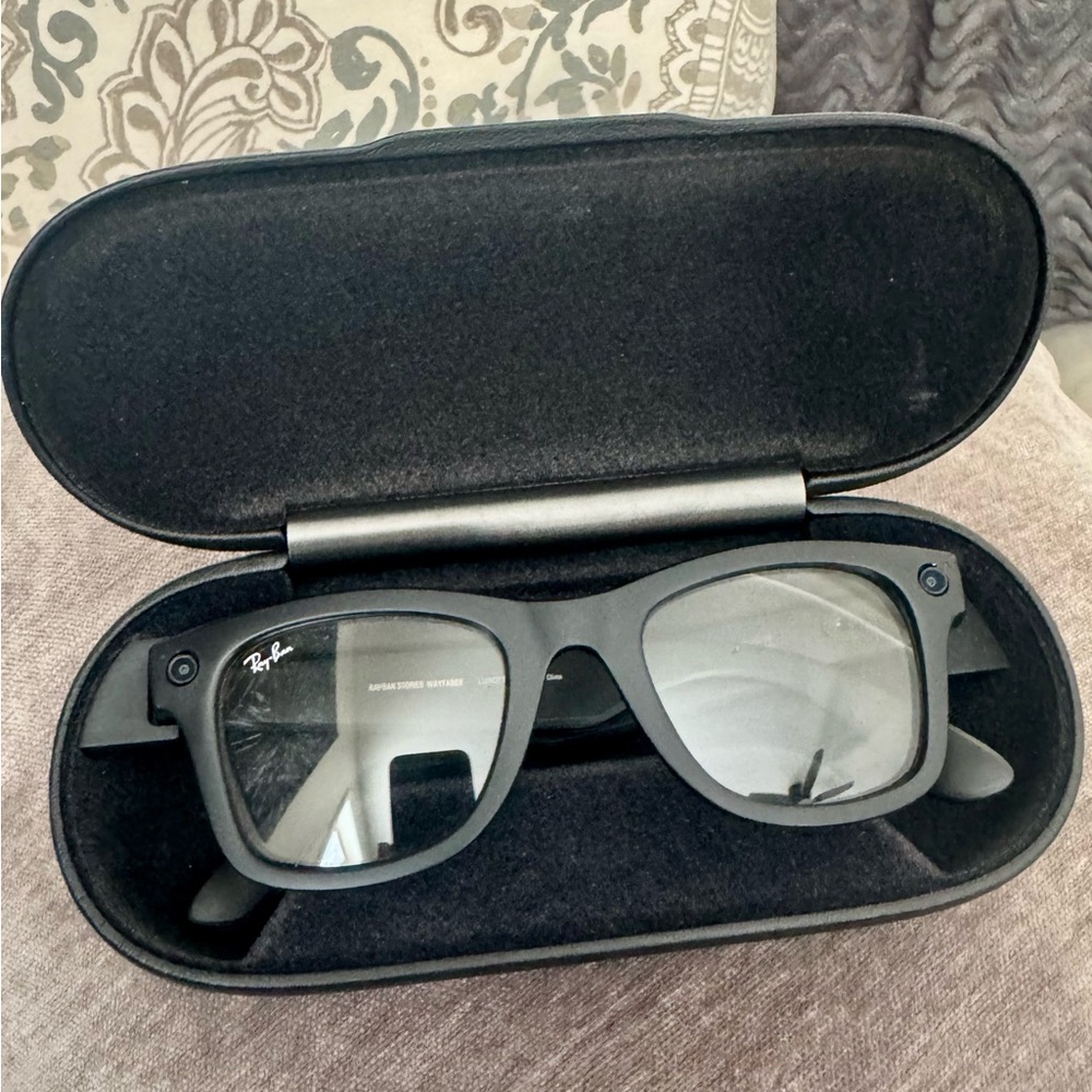 Ray-Ban Transition Lenses Smart Glasses